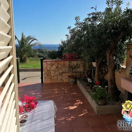 Brezza Marina سانتا تيريزا دي ريفا